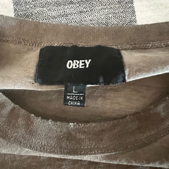 Vintage Large Obey Propaganda t-shirt in excellent condition - Picture 2 of 2